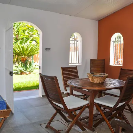 Cari Golf Villa